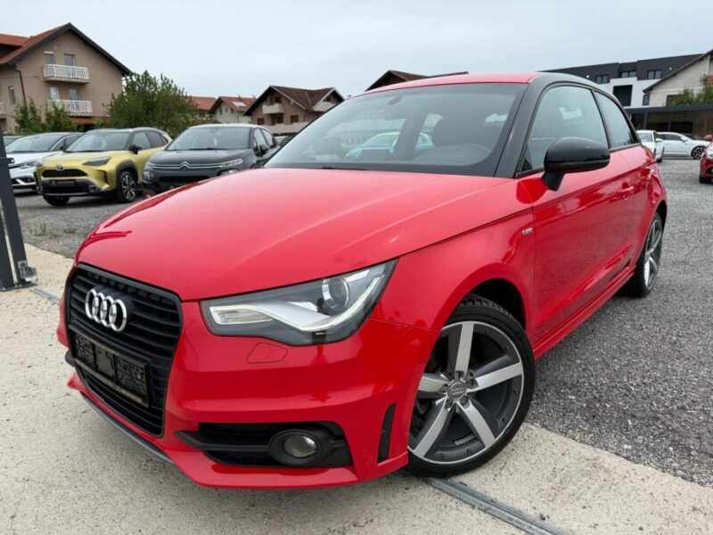 Audi A1 1,2 TFSI S-LINE NAVIGACIJA / XENON / LED / ODLIČAN