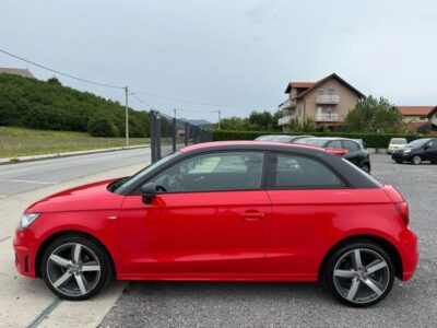 Audi A1 1,2 TFSI S-LINE NAVIGACIJA / XENON / LED / ODLIČAN